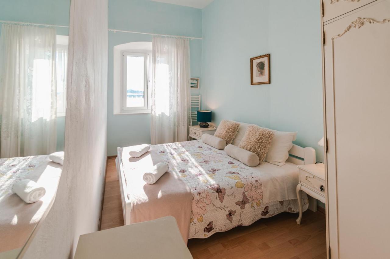 Arya apartment Šibenik Exterior foto