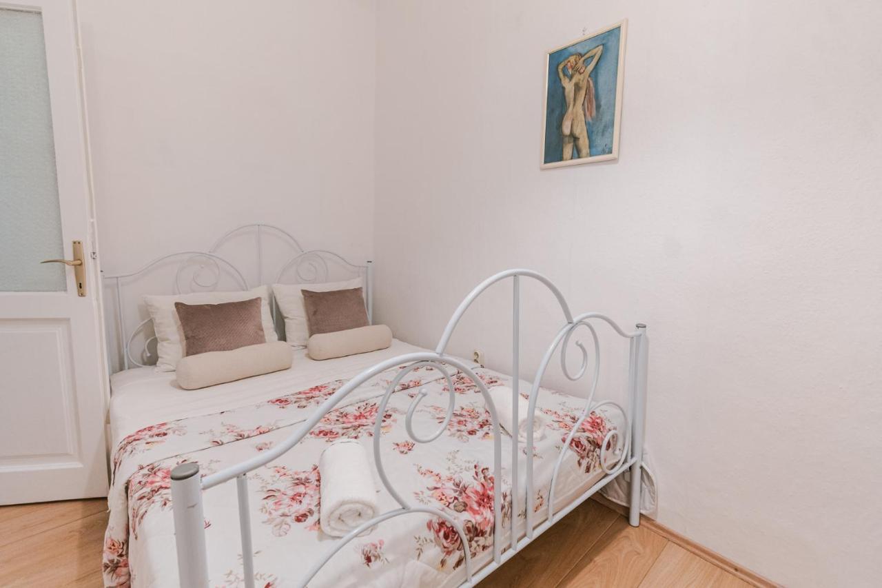 Arya apartment Šibenik Exterior foto