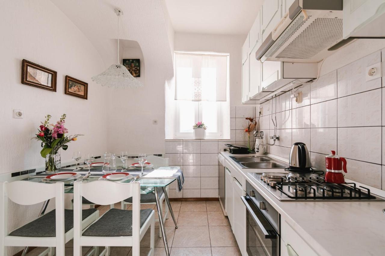 Arya apartment Šibenik Exterior foto
