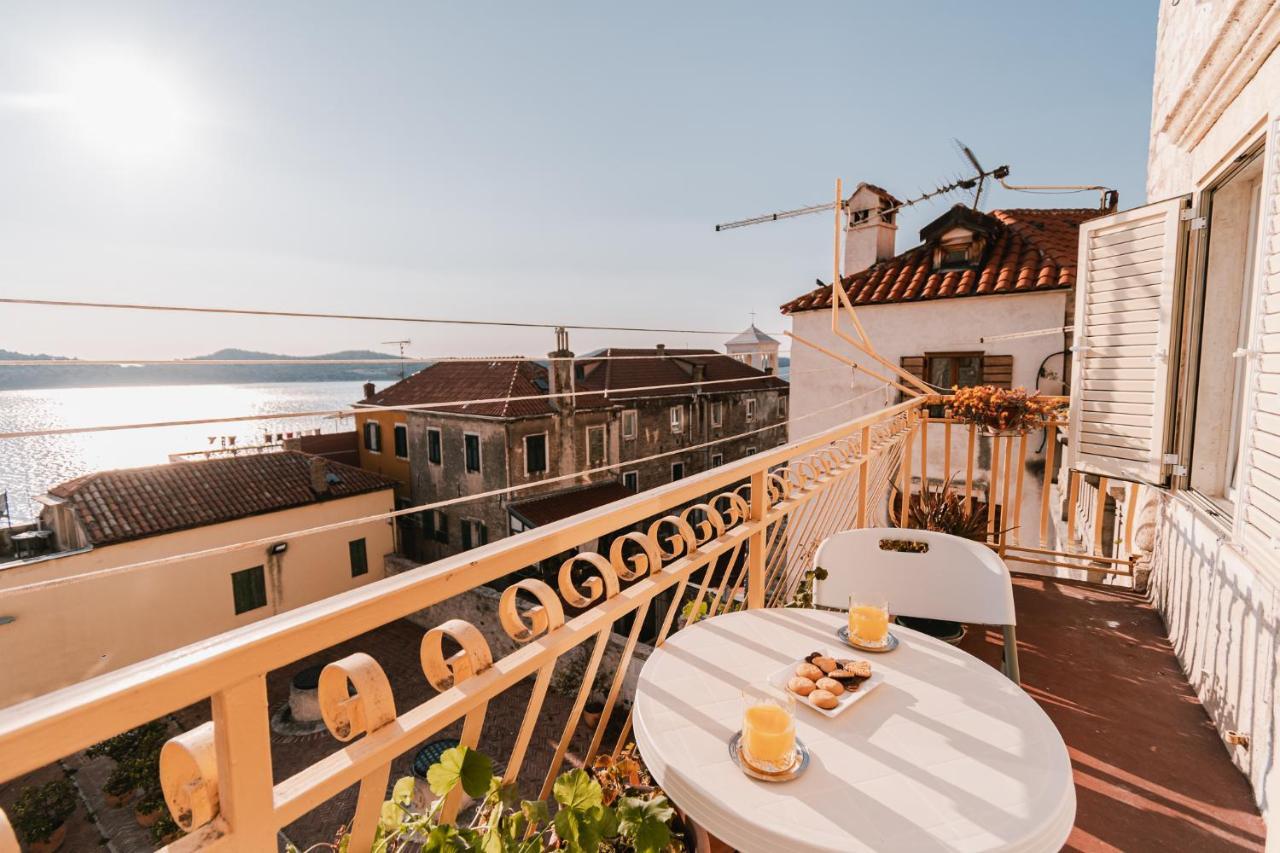 Arya apartment Šibenik Exterior foto